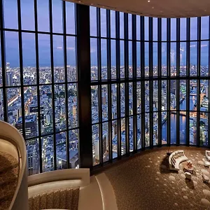 Conrad 5* Ōsaka