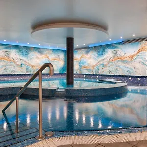 Hilton Kilmainham 4* דבלין